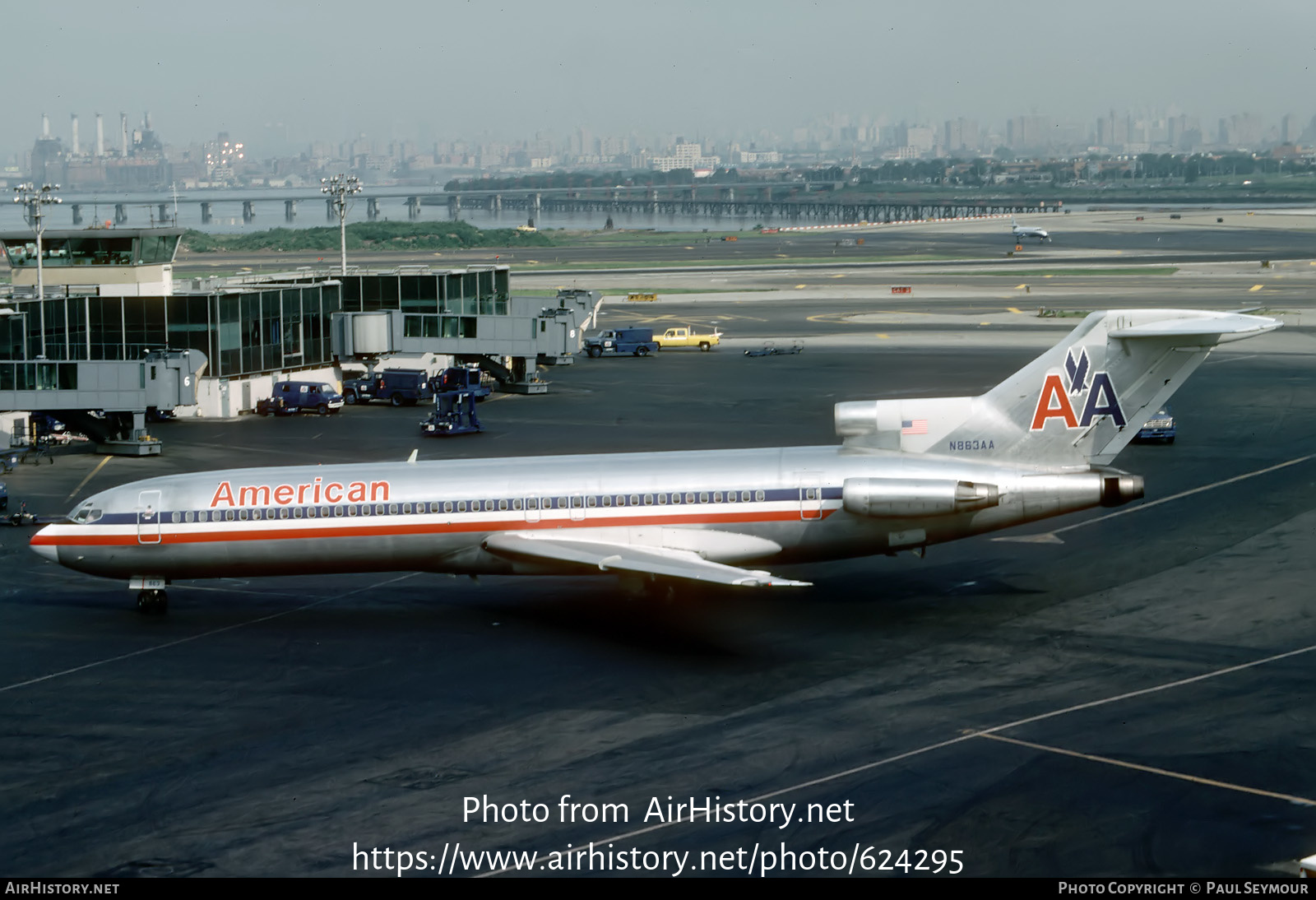 Aircraft Photo of N863AA | Boeing 727-223/Adv | American Airlines | AirHistory.net #624295