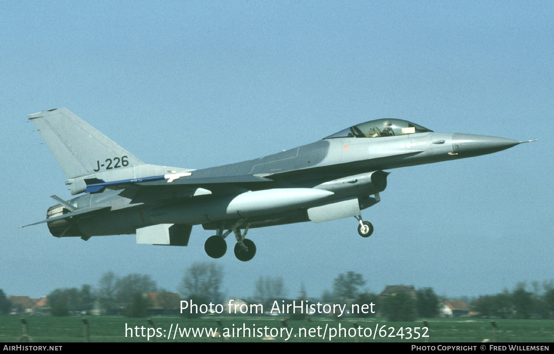 Aircraft Photo of J-226 | General Dynamics F-16A Fighting Falcon | Netherlands - Air Force | AirHistory.net #624352