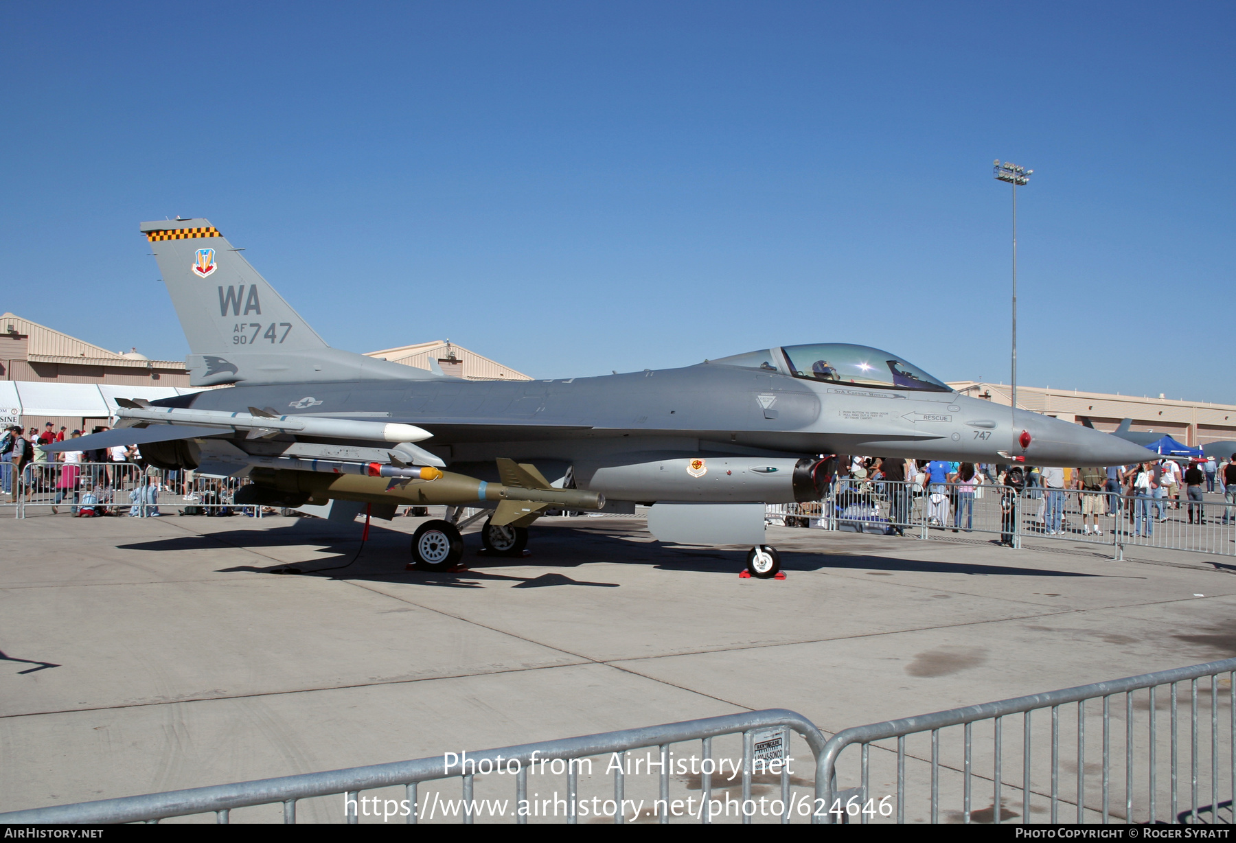 Aircraft Photo of 90-0747 / AF90-747 | Lockheed Martin F-16CM Fighting Falcon | USA - Air Force | AirHistory.net #624646