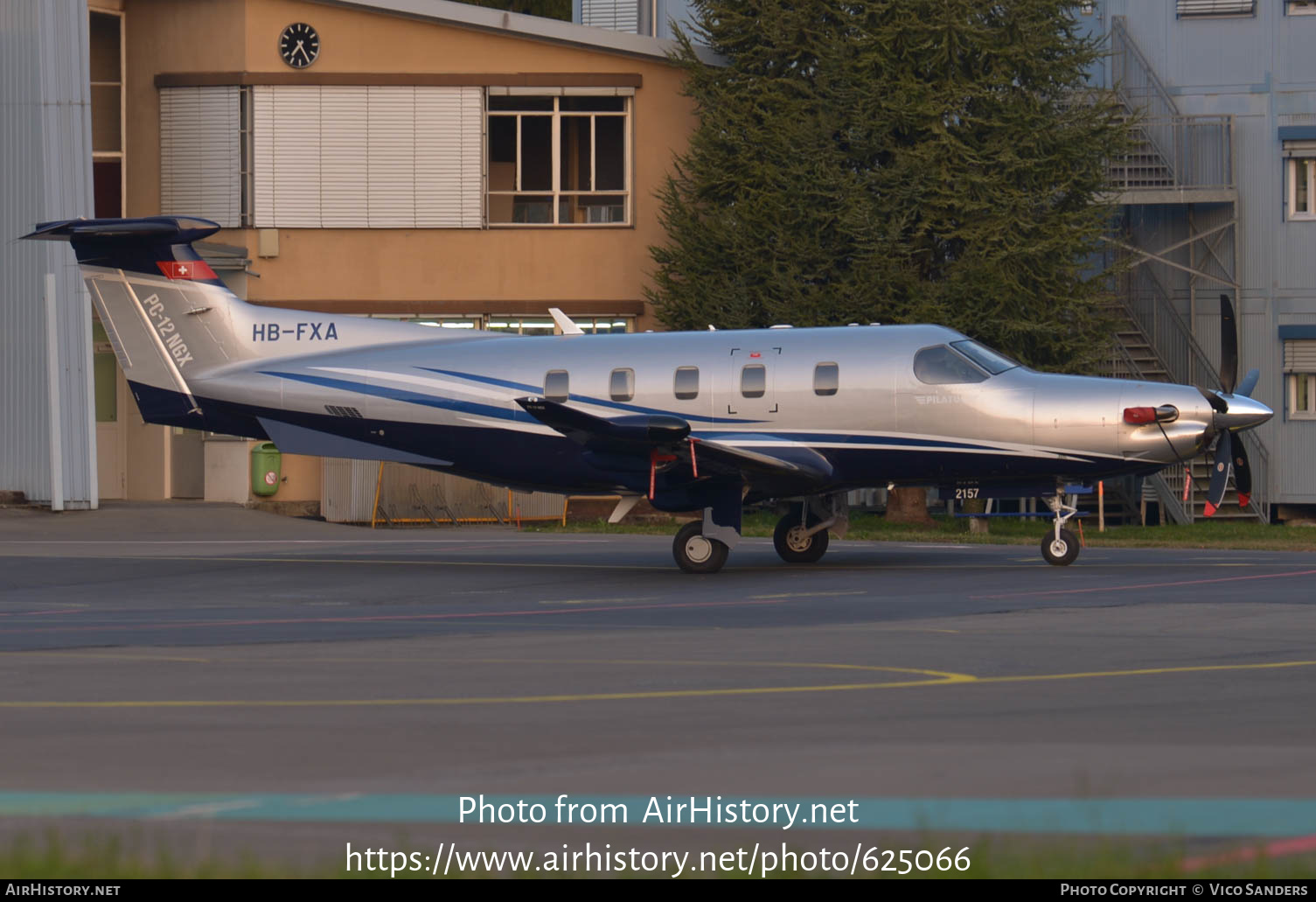 Aircraft Photo of HB-FXA | Pilatus PC-12NGX (PC-12/47E) | AirHistory.net #625066