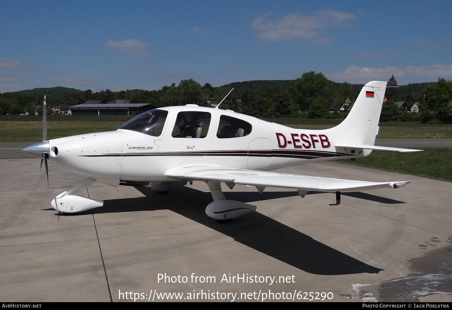 Aircraft Photo of D-ESFB | Cirrus SR-20 G1 | AirHistory.net #625290