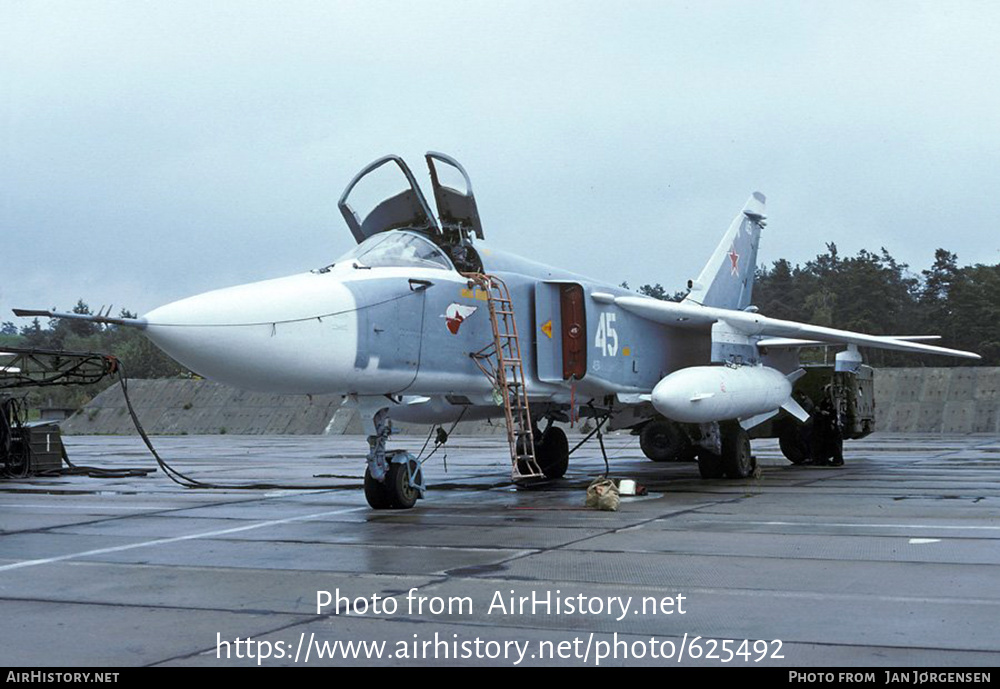 Aircraft Photo of 45 white | Sukhoi Su-24M | Russia - Air Force | AirHistory.net #625492