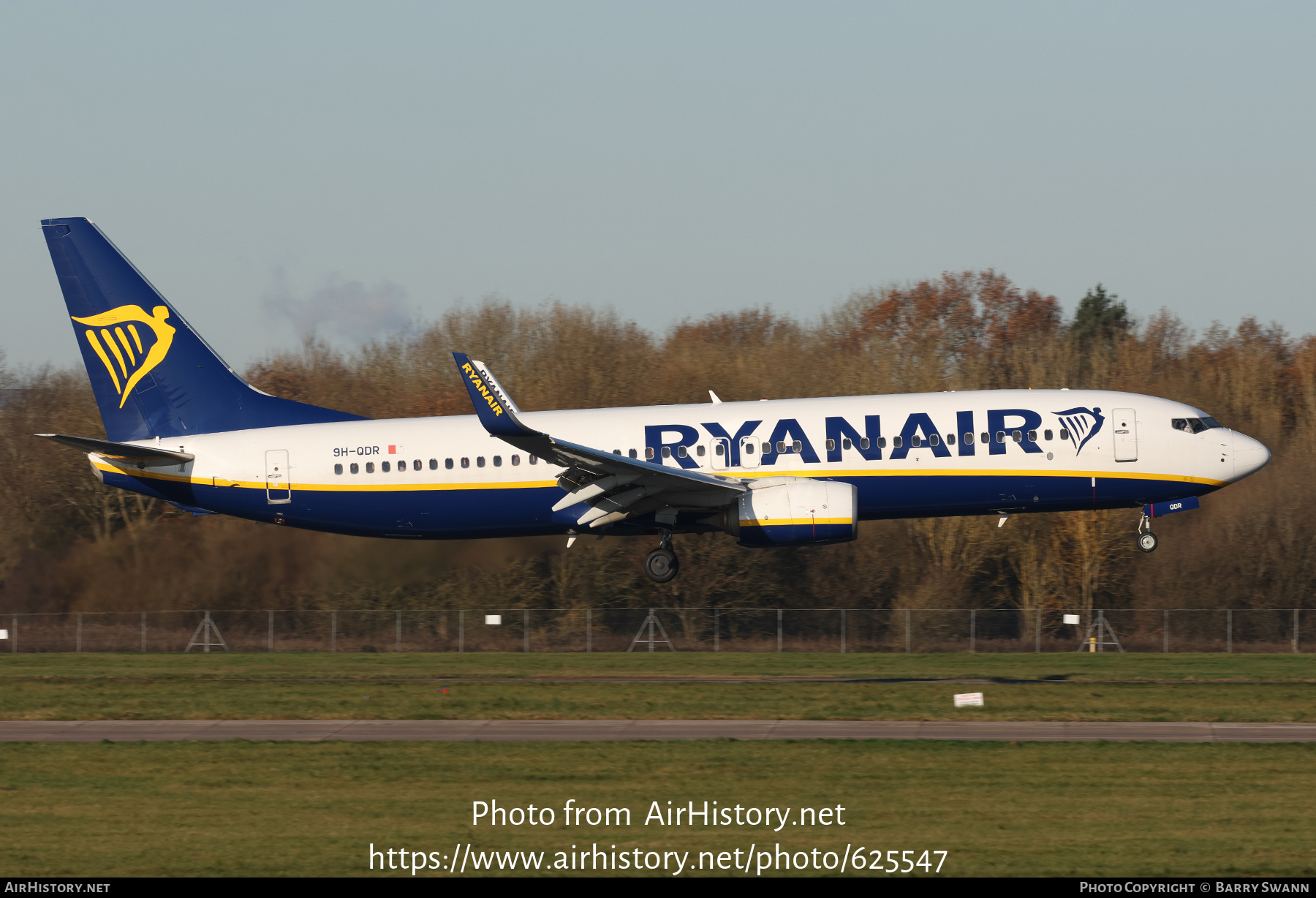 Aircraft Photo of 9H-QDR | Boeing 737-800 | Ryanair | AirHistory.net #625547