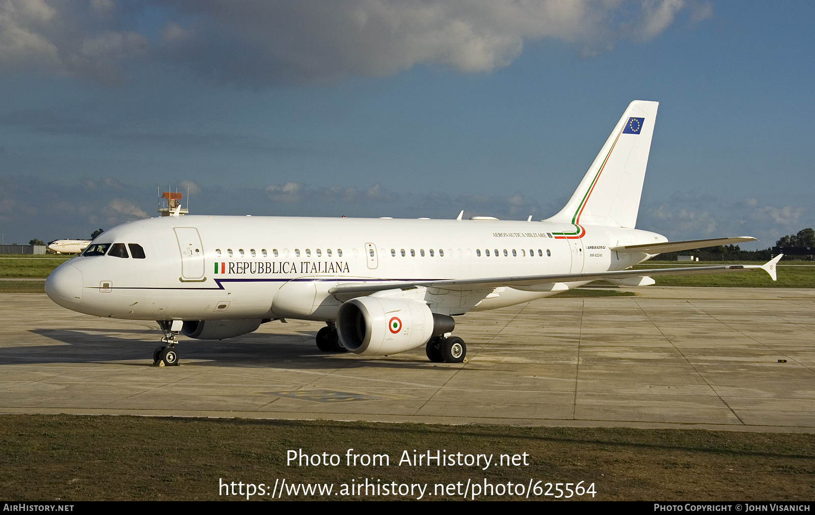 Aircraft Photo of MM62243 | Airbus ACJ319 (A319-115/CJ) | Italy - Air Force | AirHistory.net #625564