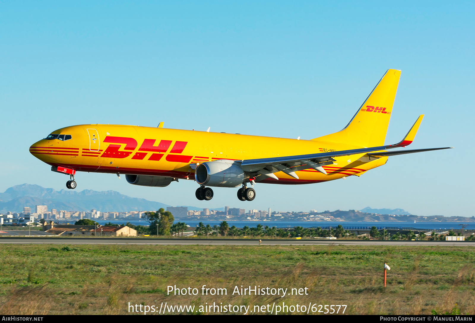 Aircraft Photo of EC-NXU | Boeing 737-883(SF) | DHL International | AirHistory.net #625577