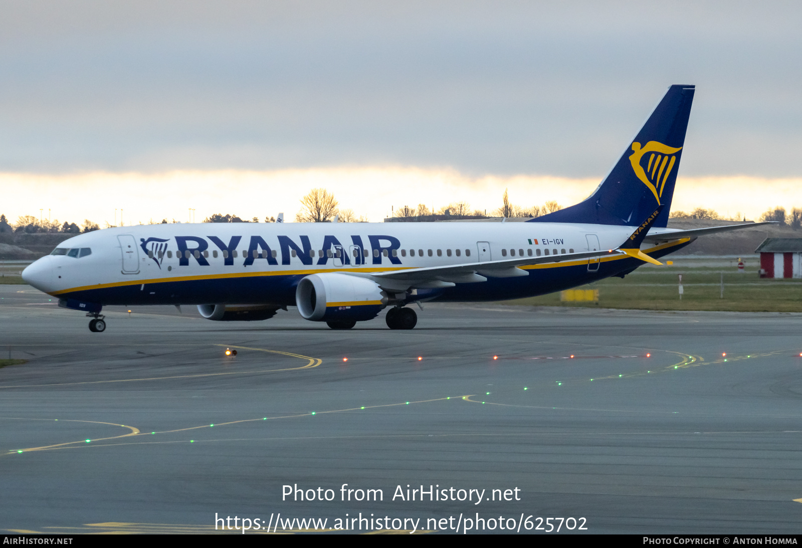 Aircraft Photo of EI-IGV | Boeing 737-8200 Max 200 | Ryanair | AirHistory.net #625702