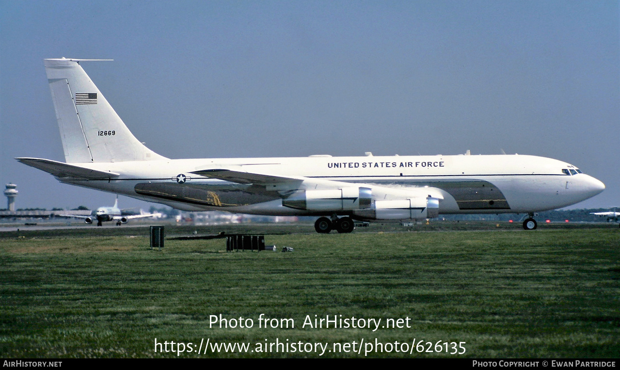 Aircraft Photo of 61-2669 / 12669 | Boeing C-135C Stratolifter | USA - Air Force | AirHistory.net #626135