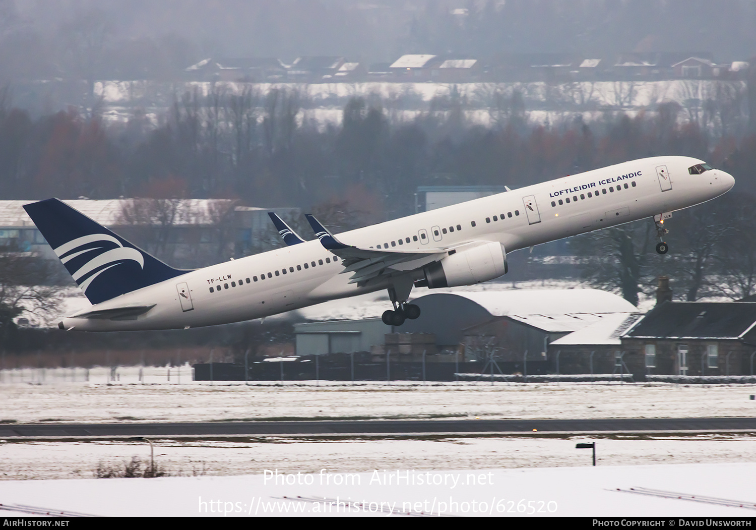 Aircraft Photo of TF-LLW | Boeing 757-223 | Loftleiðir Icelandic | AirHistory.net #626520