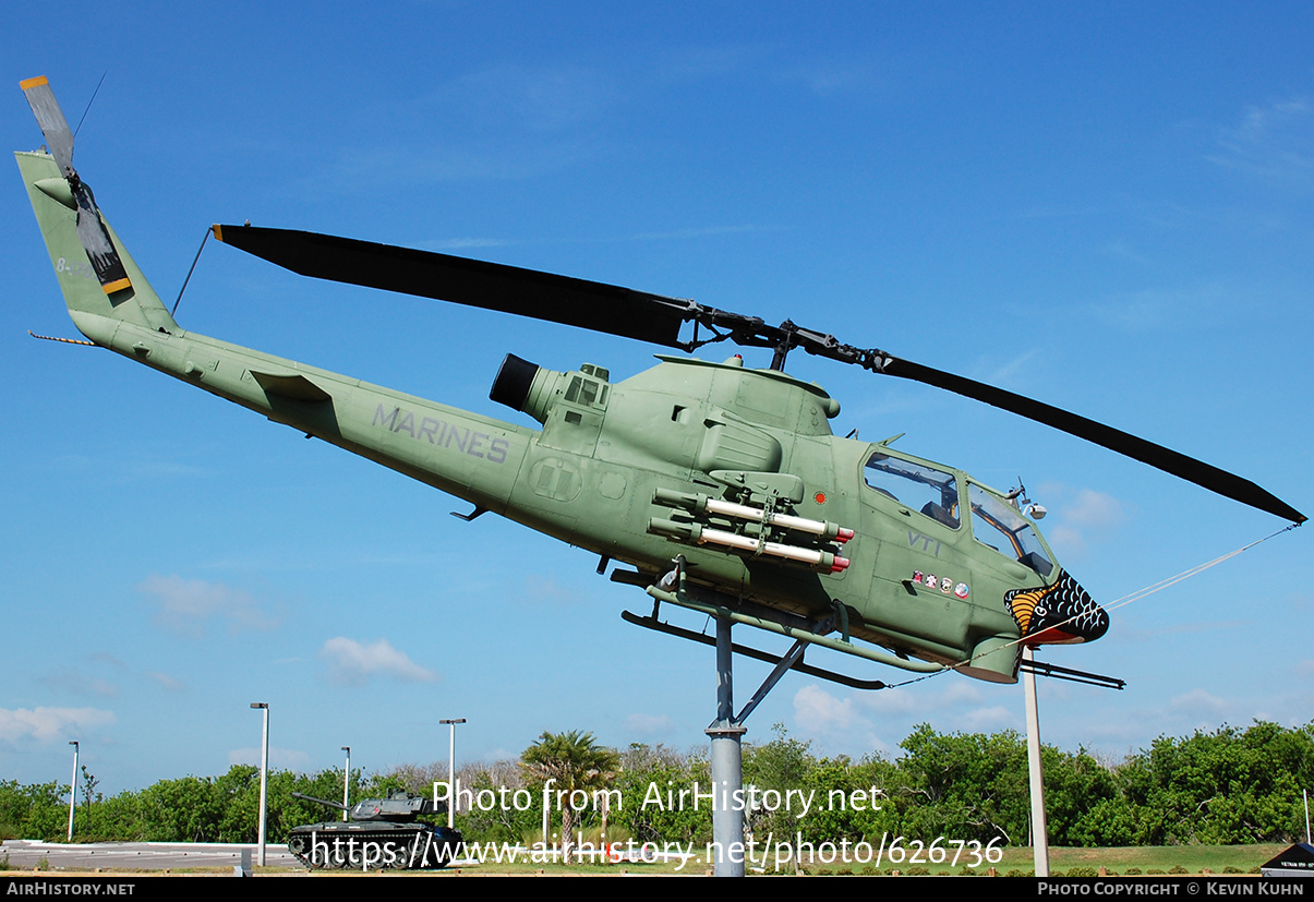 Aircraft Photo of 68-17023 / 8-17023 | Bell AH-1F Cobra (209) | USA - Marines | AirHistory.net #626736