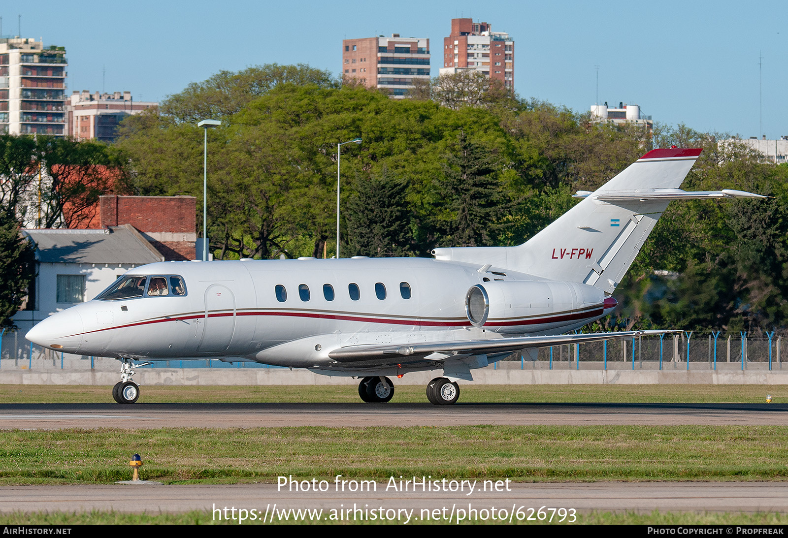 Aircraft Photo of LV-FPW | Raytheon Hawker 800XP | AirHistory.net #626793