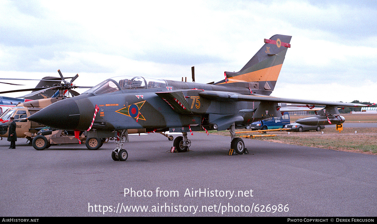 Aircraft Photo of ZA564 | Panavia Tornado GR1 | UK - Air Force | AirHistory.net #626986