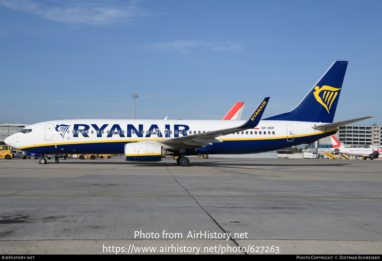 Aircraft Photo of SP-RSF | Boeing 737-800 | Ryanair | AirHistory.net #627263