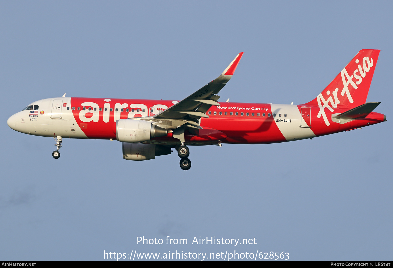 Aircraft Photo of 9M-AJH | Airbus A320-214 | AirAsia | AirHistory.net #628563