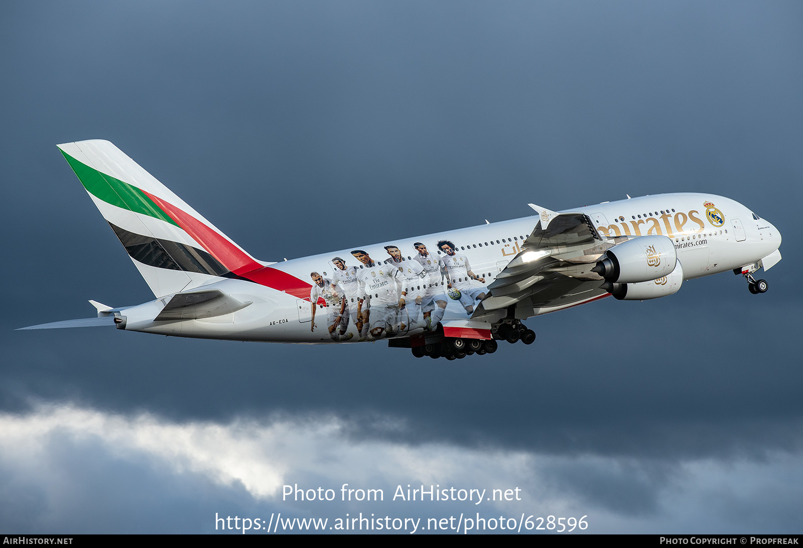 Aircraft Photo of A6-EOA | Airbus A380-861 | Emirates | AirHistory.net #628596