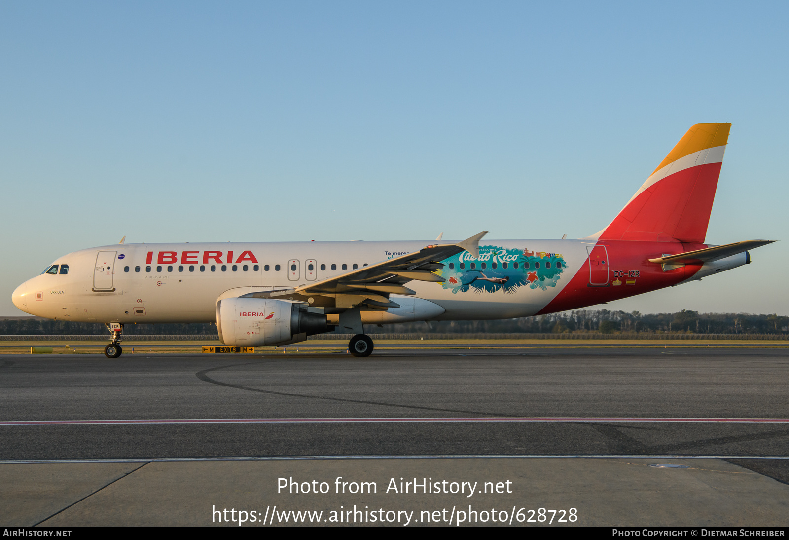 Aircraft Photo of EC-IZR | Airbus A320-214 | Iberia | AirHistory.net #628728