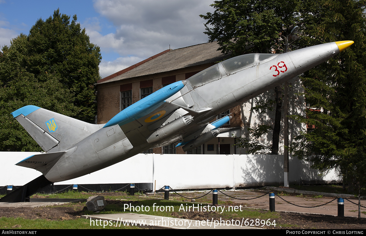 Aircraft Photo of 39 red | Aero L-39 Albatros | Ukraine - Air Force | AirHistory.net #628964