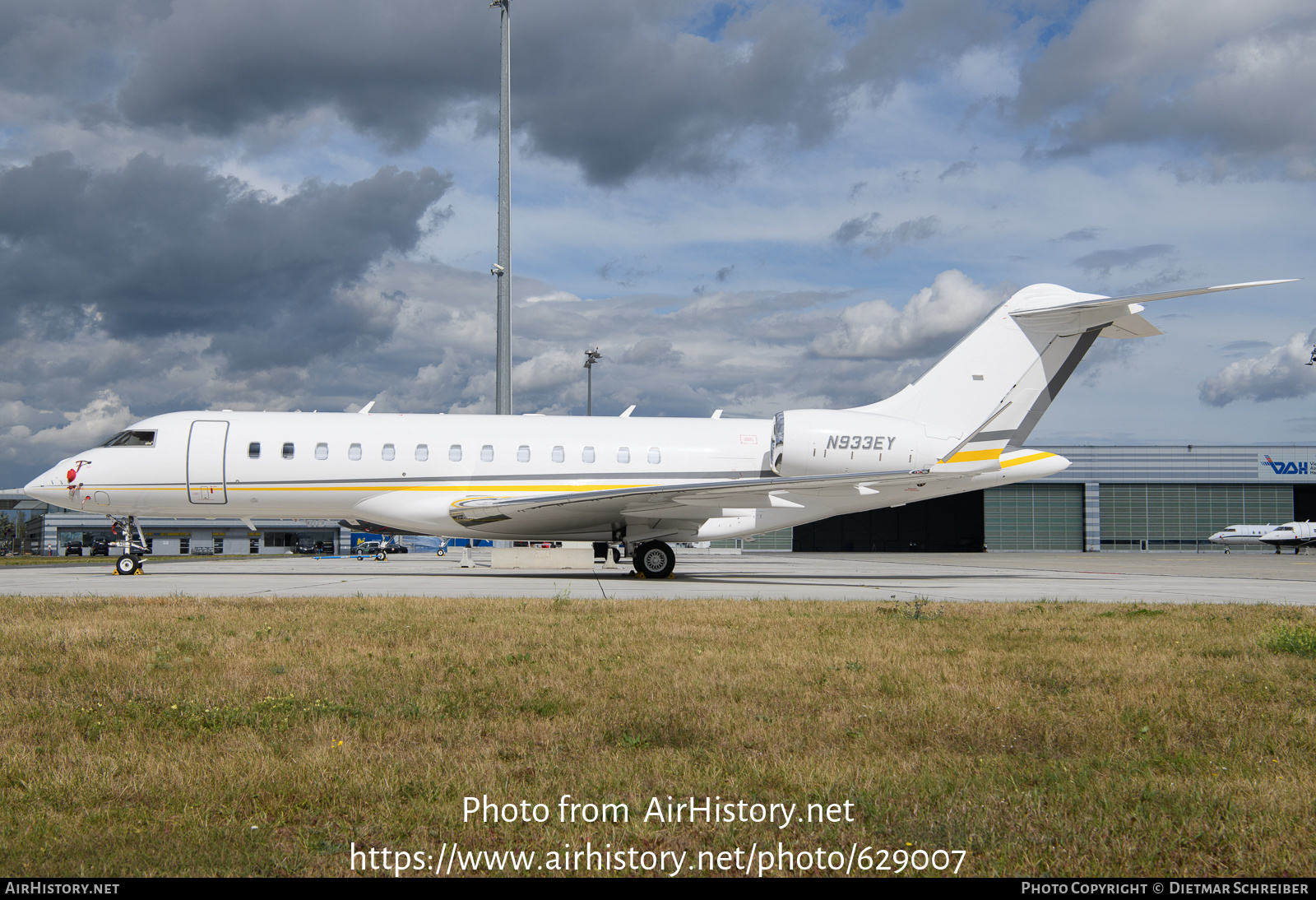 Aircraft Photo of N933EY | Bombardier Global 6000 (BD-700-1A10) | AirHistory.net #629007