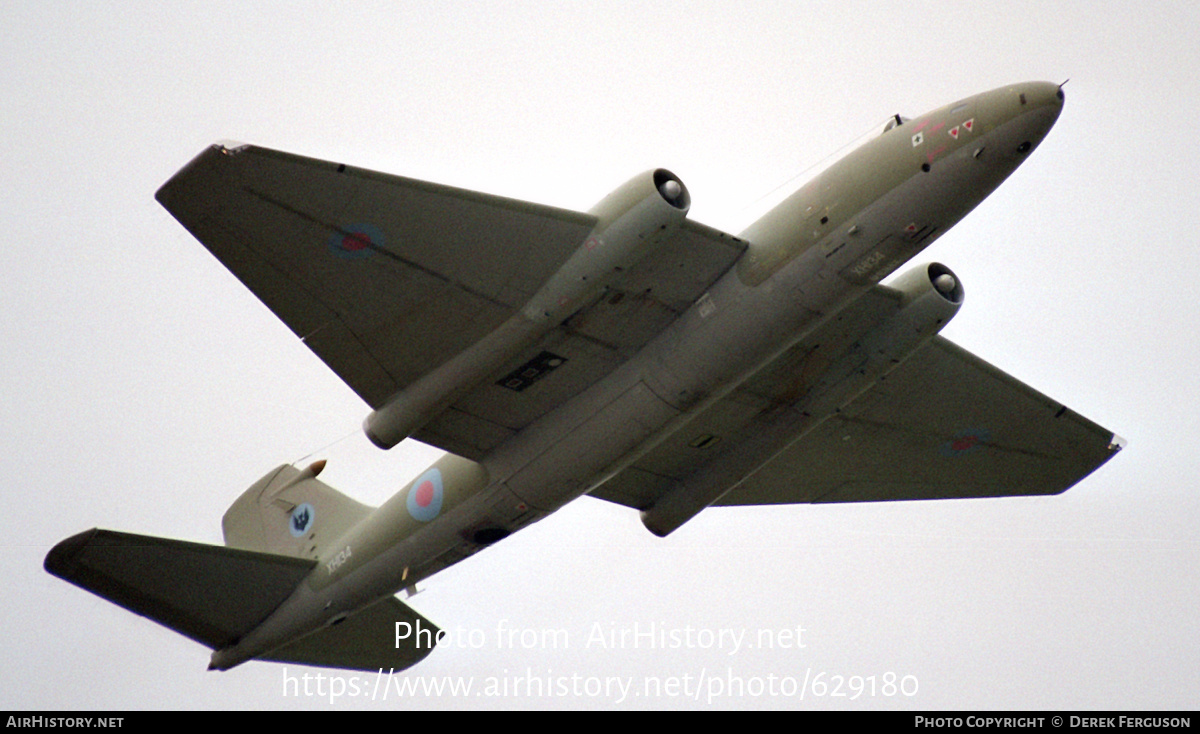 Aircraft Photo of XH134 | English Electric Canberra PR9 | UK - Air Force | AirHistory.net #629180