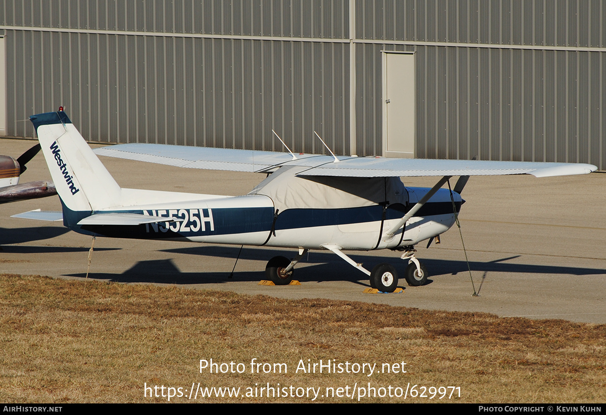 Aircraft Photo of N5525H | Cessna 152 | Westwind | AirHistory.net #629971