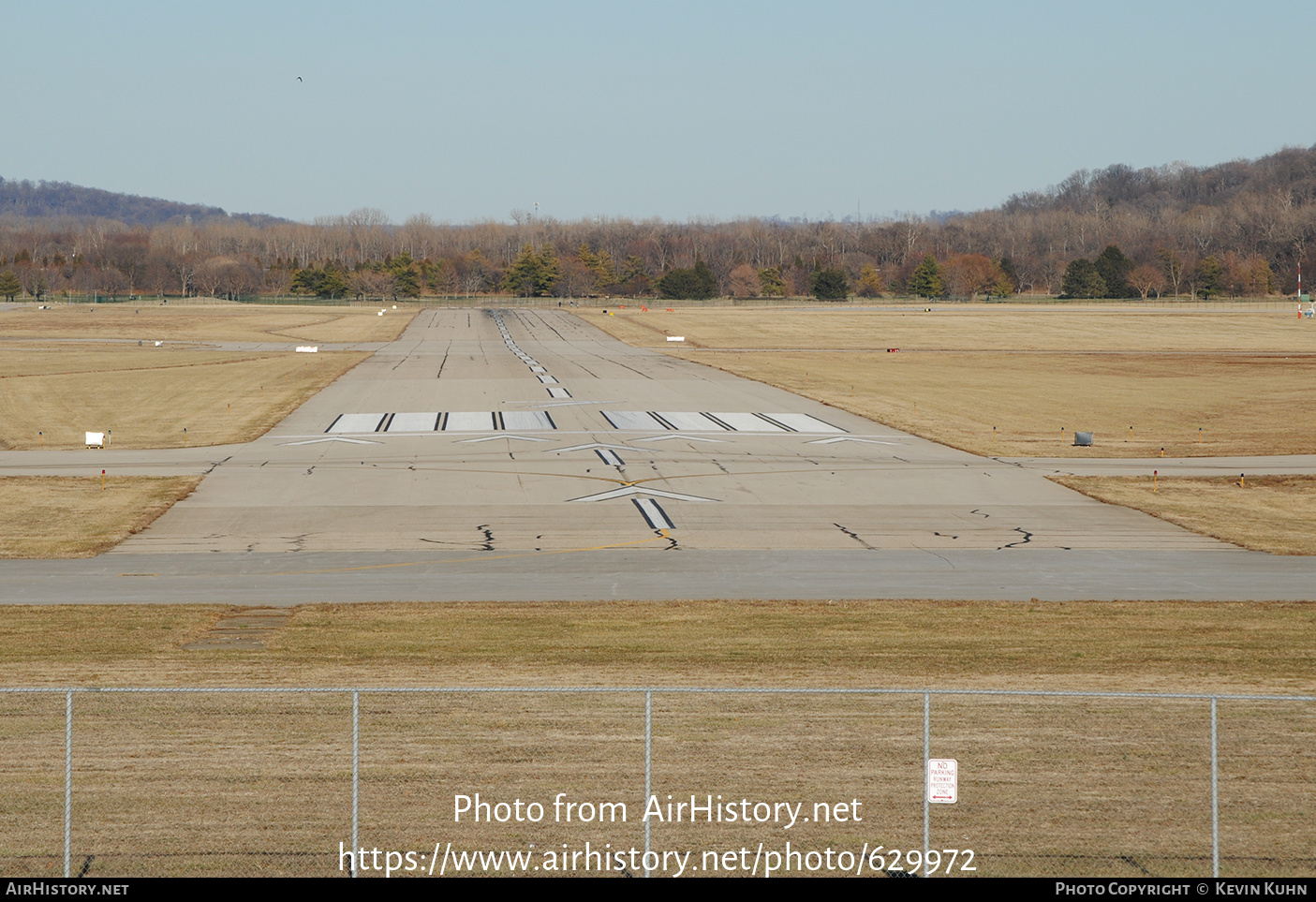 Airport photo of Cincinnati - Municipal / Lunken Field (KLUK / LUK) in Ohio, United States | AirHistory.net #629972