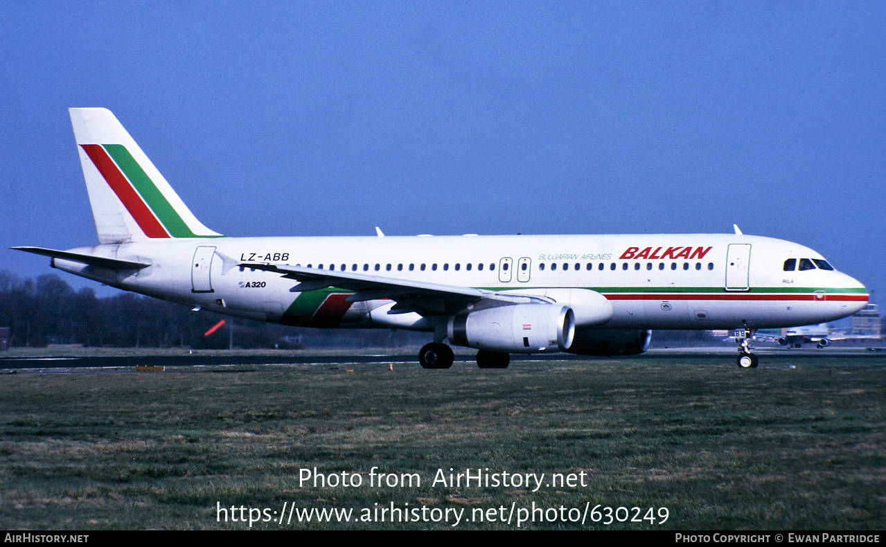 Aircraft Photo of LZ-ABB | Airbus A320-231 | Balkan - Bulgarian ...