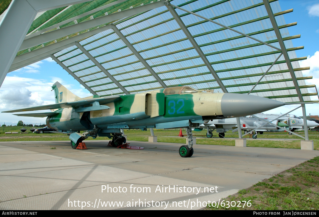 Aircraft Photo of 32 blue | Mikoyan-Gurevich MiG-23MLD | Ukraine - Air Force | AirHistory.net #630276