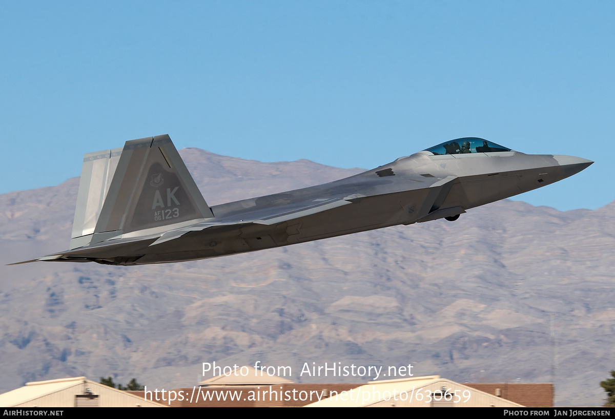 Aircraft Photo of 06-4123 / AF06-123 | Lockheed Martin F-22A Raptor | USA - Air Force | AirHistory.net #630659