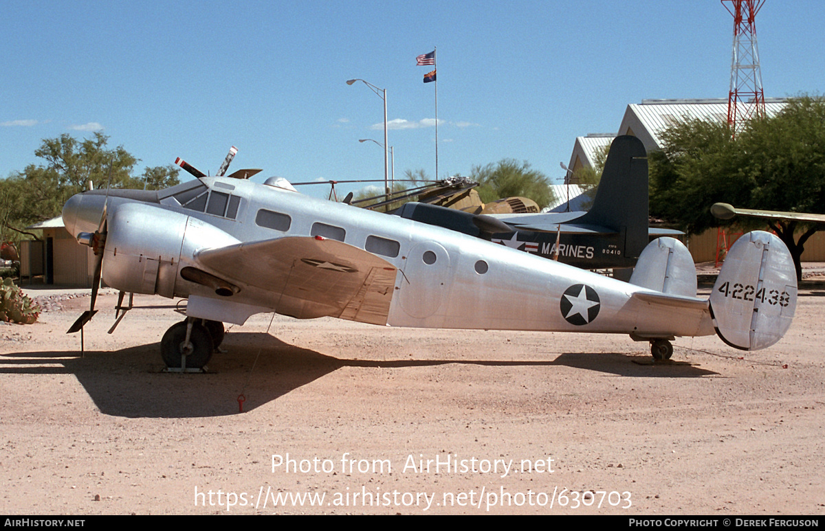 Aircraft Photo of 42-2438 | Beech AT-7 Navigator | USA - Air Force | AirHistory.net #630703