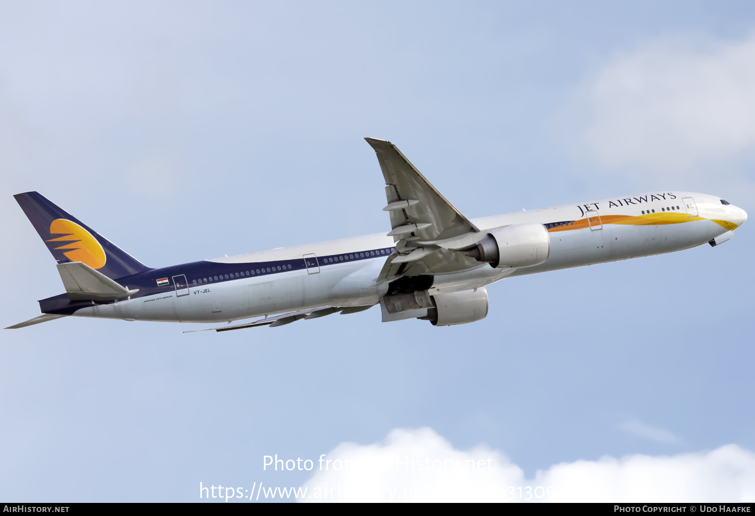 Aircraft Photo of VT-JEL | Boeing 777-35R/ER | Jet Airways | AirHistory.net #631309