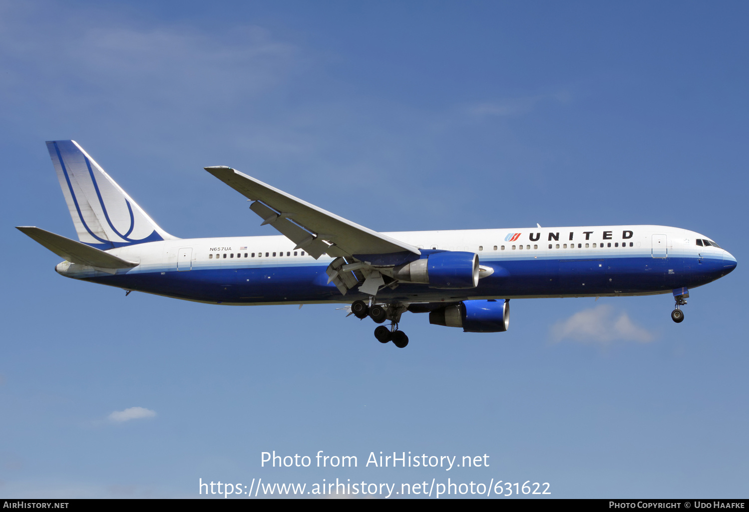 Aircraft Photo of N657UA | Boeing 767-322/ER | United Airlines | AirHistory.net #631622