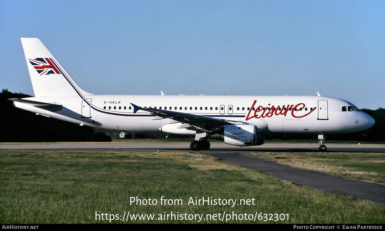 Aircraft Photo of G-UKLK | Airbus A320-212 | Air UK Leisure | AirHistory.net #632301