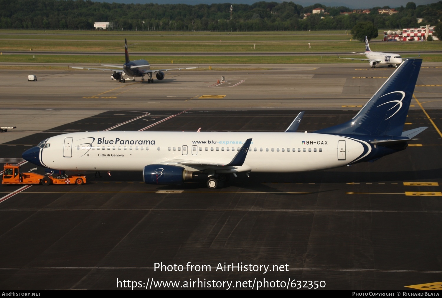 Aircraft Photo of 9H-GAX | Boeing 737-8Z0 | Blue Panorama Airlines | AirHistory.net #632350