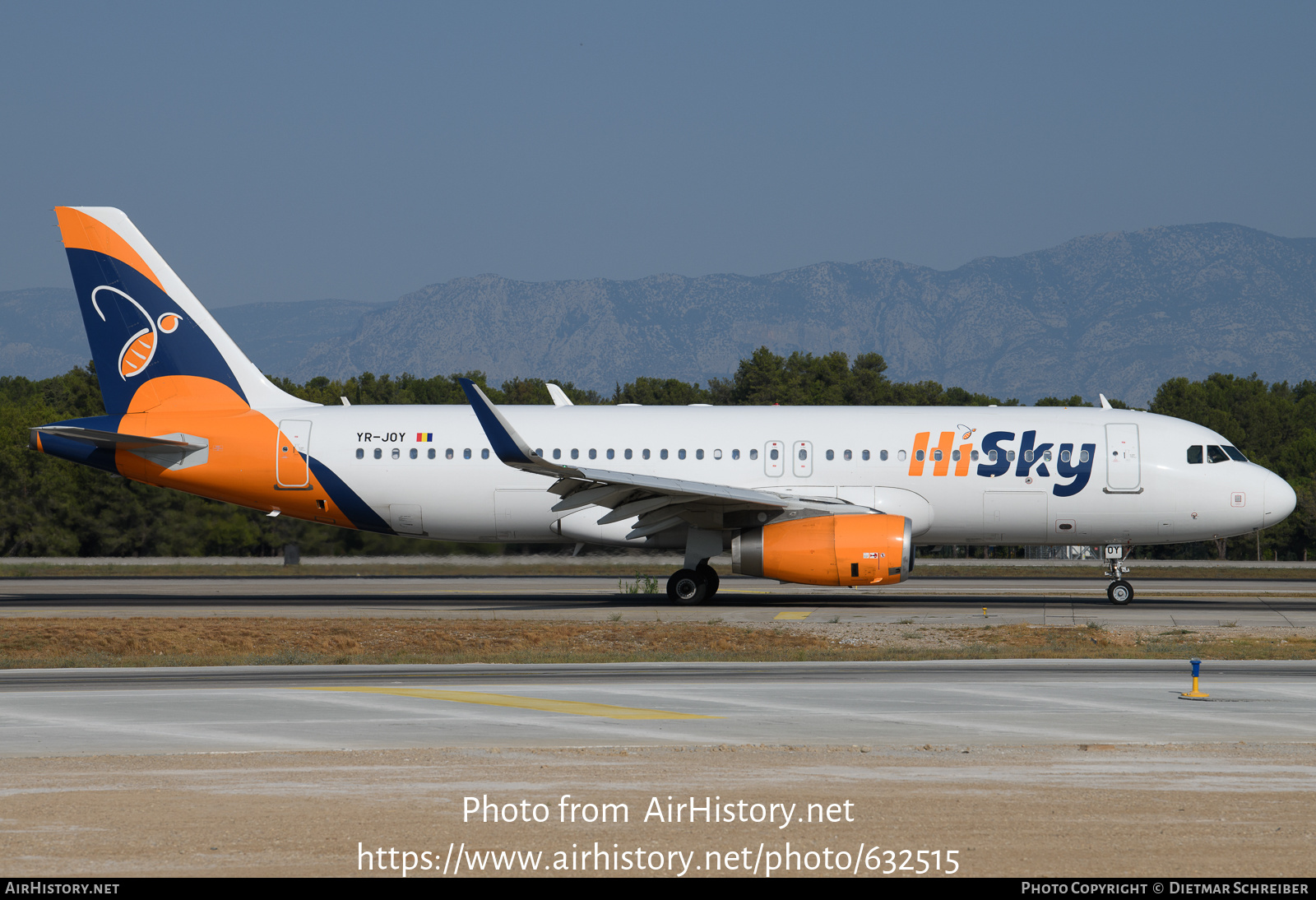 Aircraft Photo of YR-JOY | Airbus A320-232 | HiSky | AirHistory.net #632515