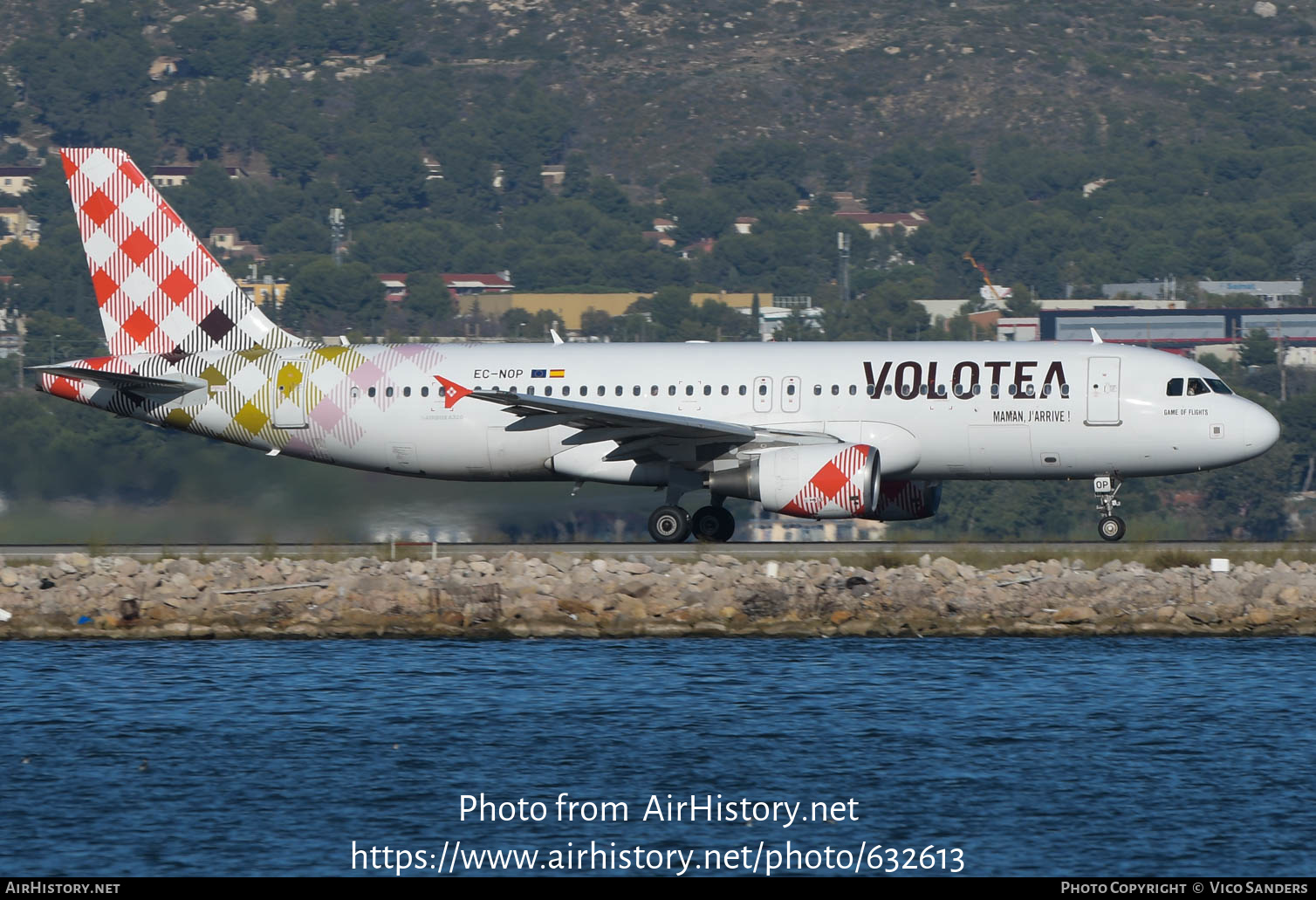 Aircraft Photo of EC-NOP | Airbus A320-214 | Volotea | AirHistory.net #632613