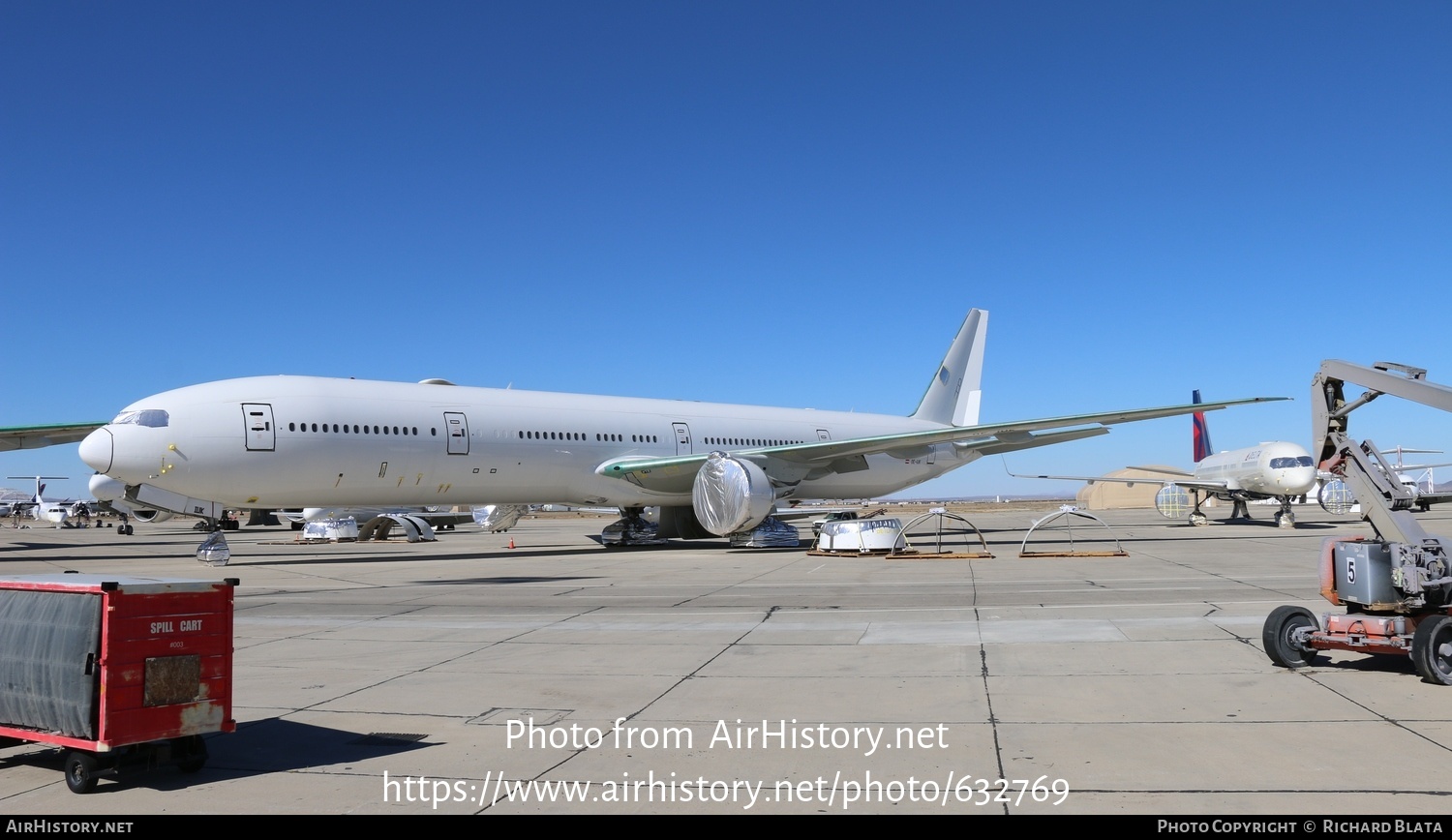 Aircraft Photo of OE-IUK | Boeing 777-3FX/ER | AirHistory.net #632769