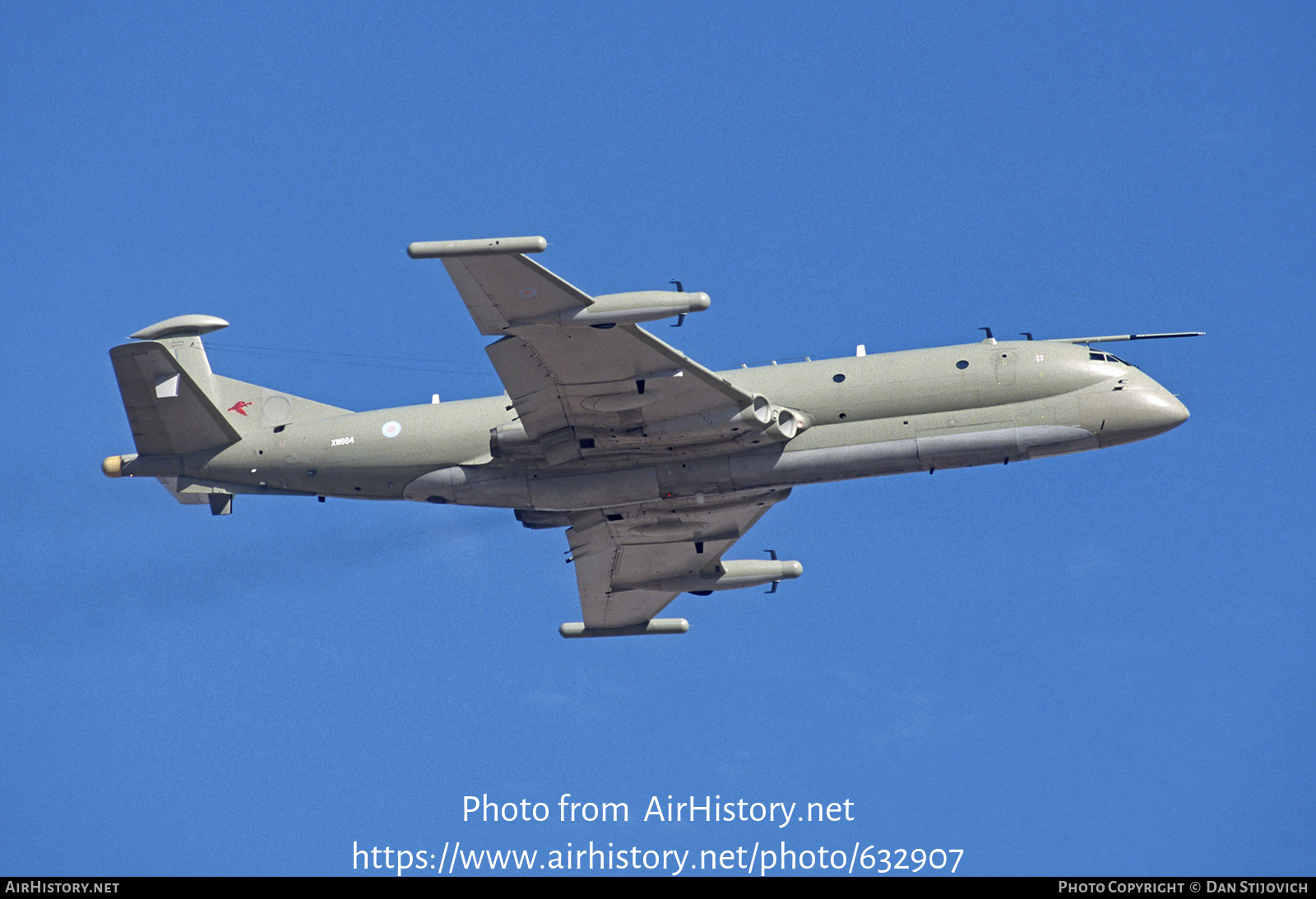 Aircraft Photo of XW664 | Hawker Siddeley HS-801 Nimrod R.1P | UK - Air Force | AirHistory.net #632907