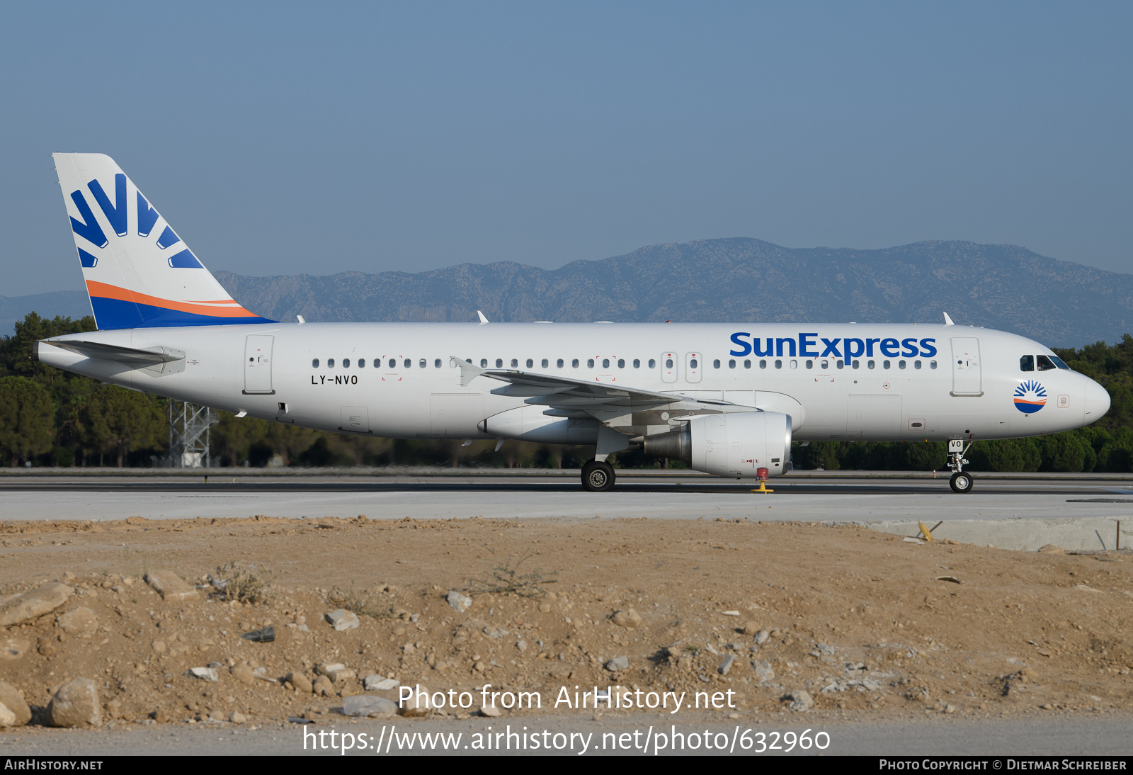 Aircraft Photo of LY-NVO | Airbus A320-214 | SunExpress | AirHistory.net #632960