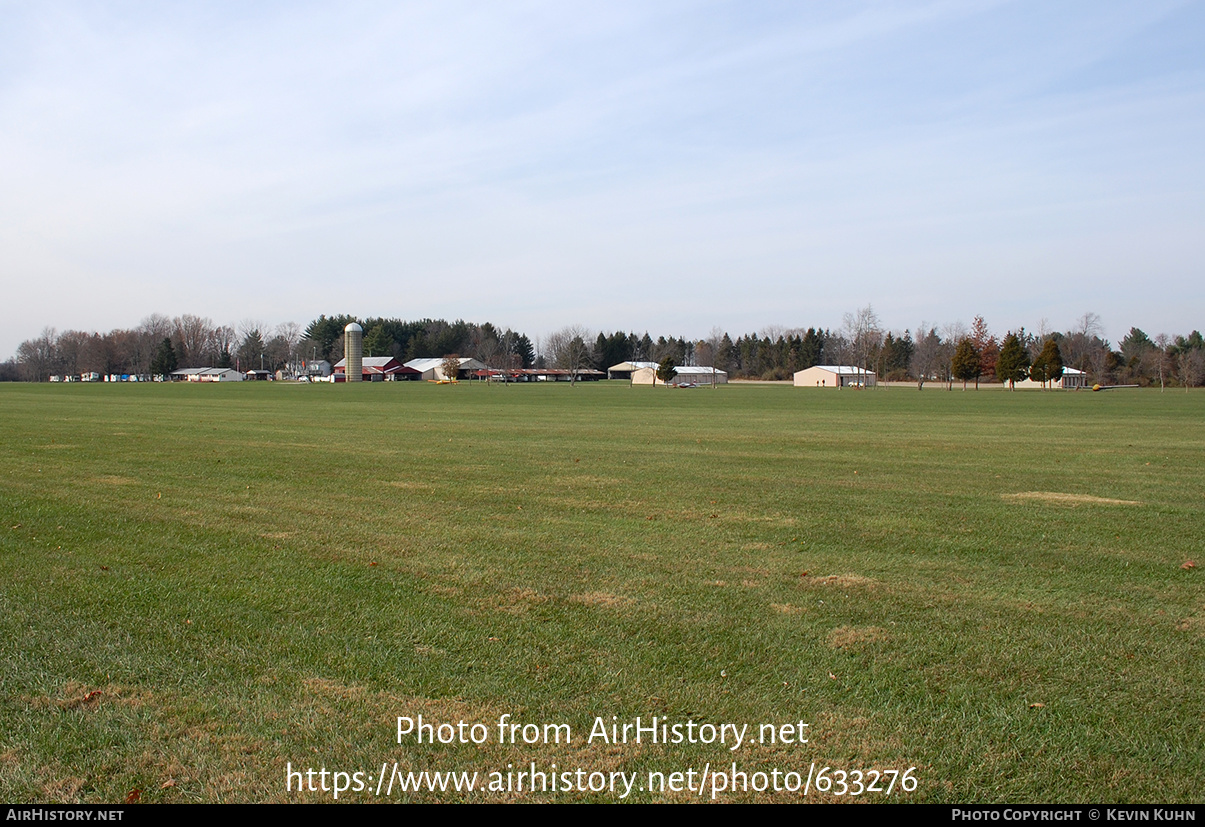 Airport photo of Waynesville - Caesar Creek Soaring Club (2OH9) in Ohio, United States | AirHistory.net #633276