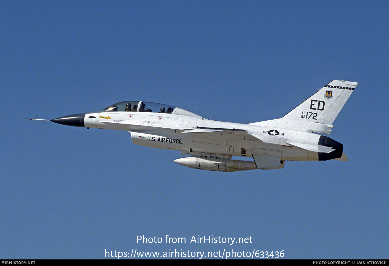 Aircraft Photo of 83-1172 / AF83-172 | General Dynamics F-16B Fighting Falcon | USA - Air Force | AirHistory.net #633436