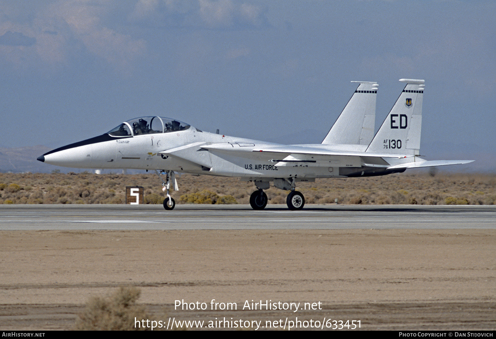 Aircraft Photo of 76-0130 / AF76-130 | McDonnell Douglas F-15B Eagle | USA - Air Force | AirHistory.net #633451