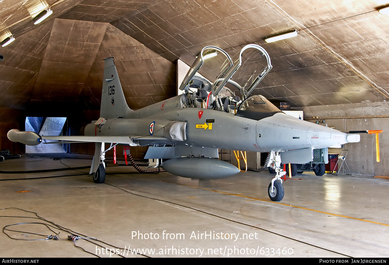 Aircraft Photo of 136 | Northrop F-5B Freedom Fighter | Norway - Air Force | AirHistory.net #633460