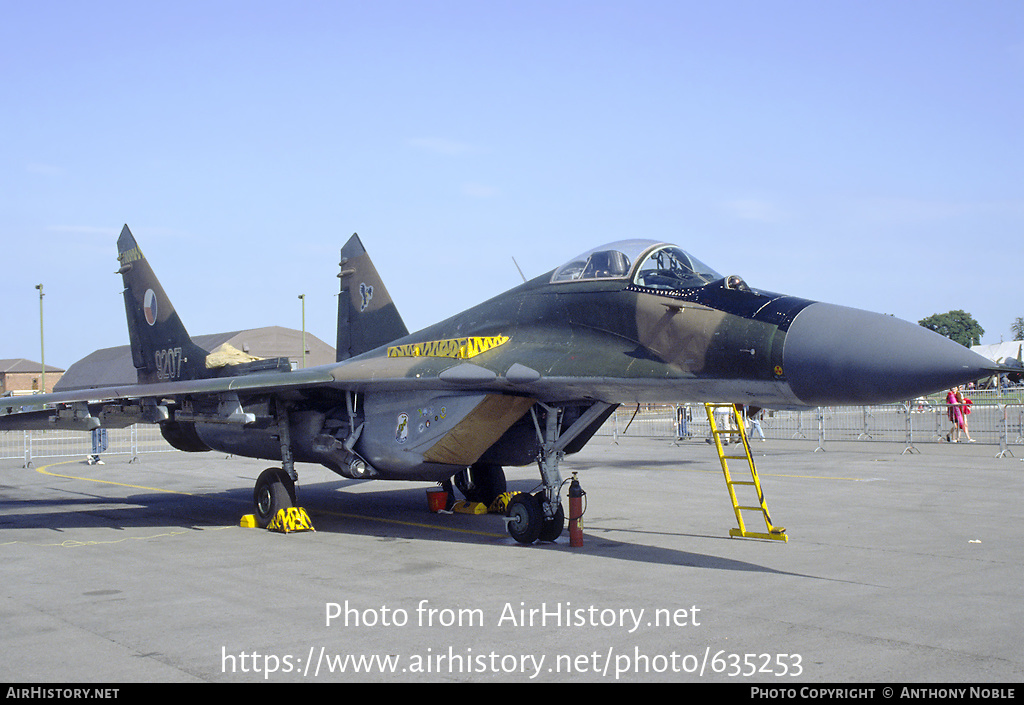 Aircraft Photo of 9207 | Mikoyan-Gurevich MiG-29A (9-12A) | Czechoslovakia - Air Force | AirHistory.net #635253