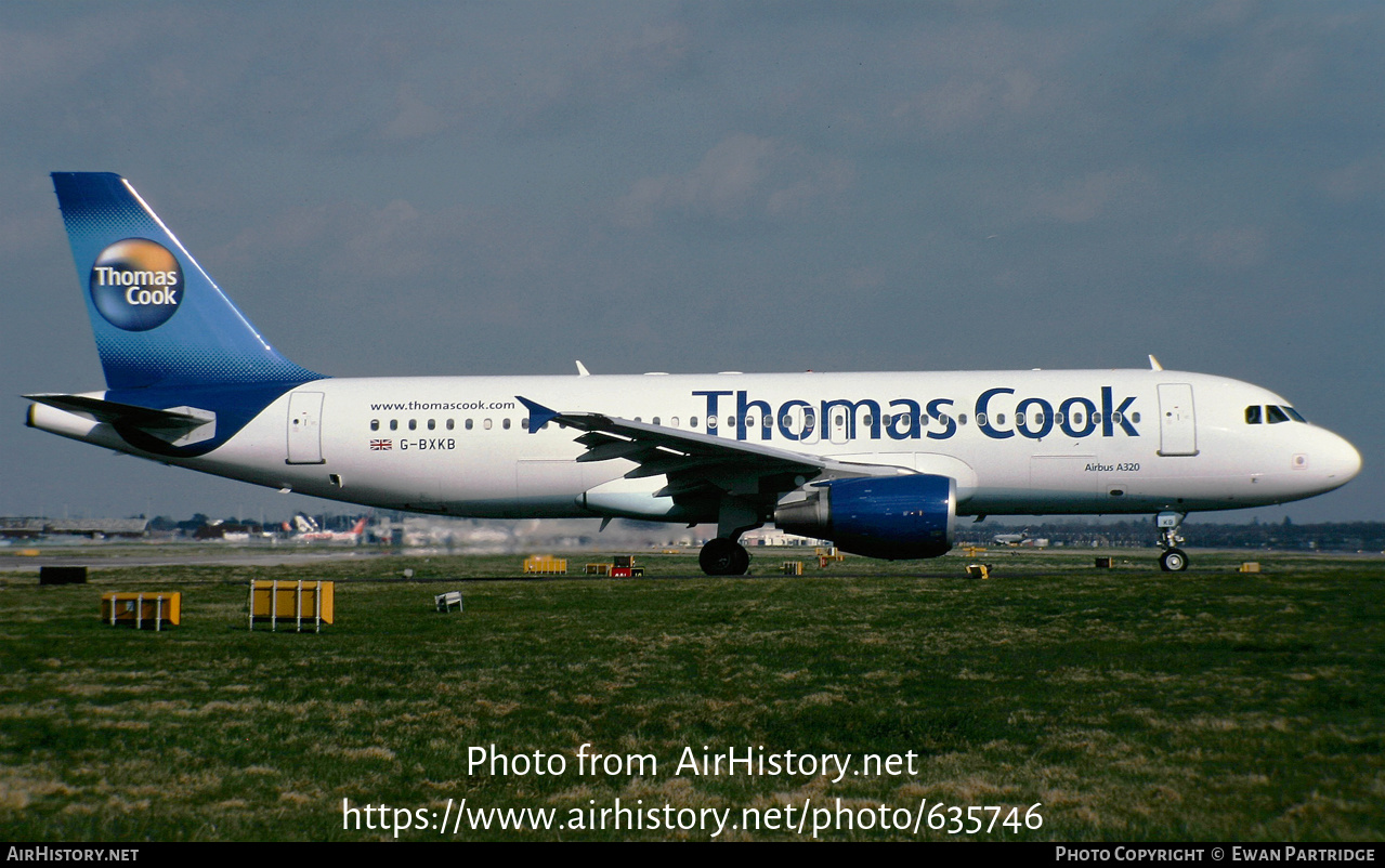 Aircraft Photo of G-BXKB | Airbus A320-214 | Thomas Cook Airlines | AirHistory.net #635746