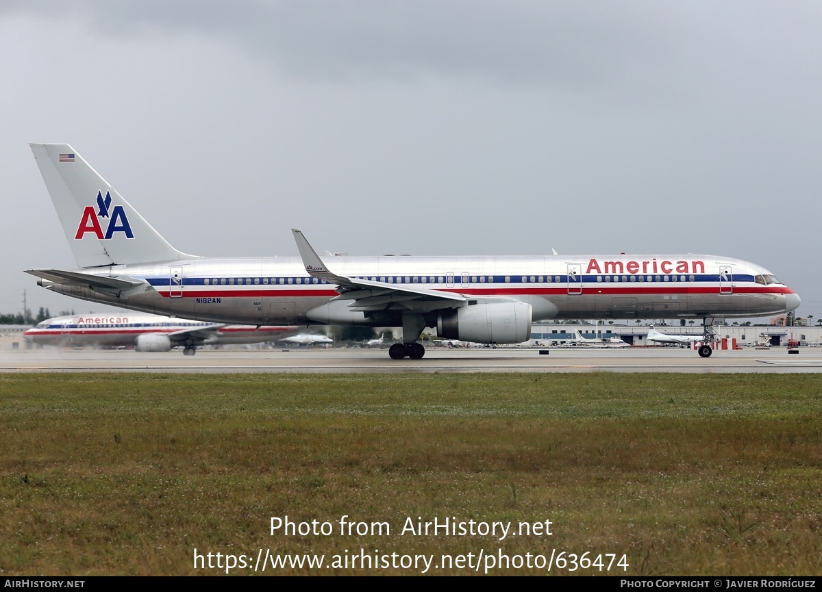 Aircraft Photo of N182AN | Boeing 757-223 | American Airlines | AirHistory.net #636474