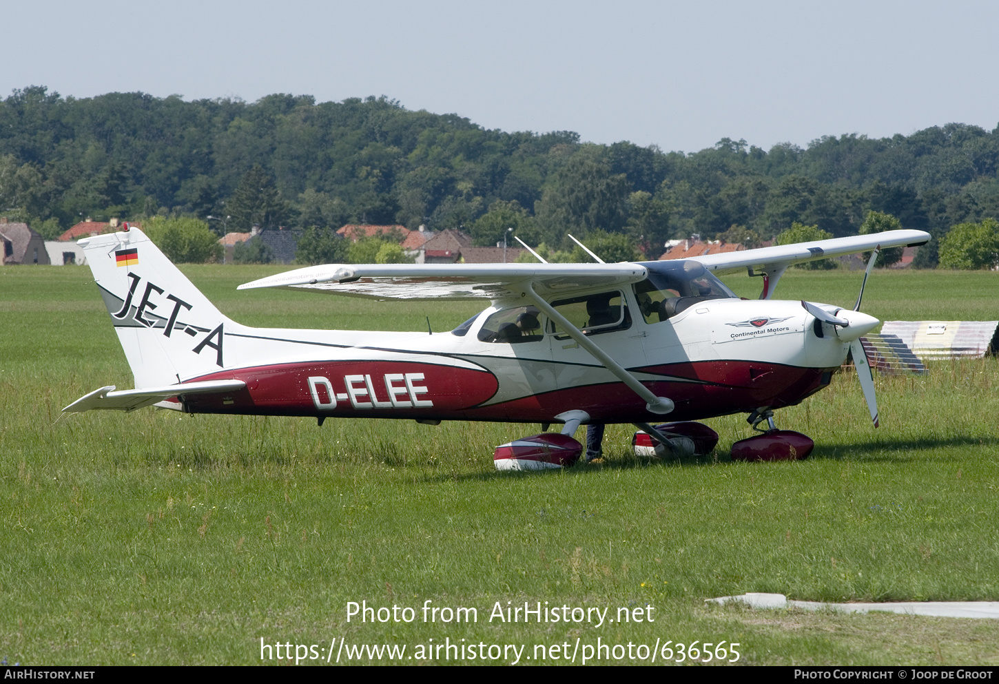 Aircraft Photo of D-ELEE | Cessna 172S(Centurion) Skyhawk SP | AirHistory.net #636565