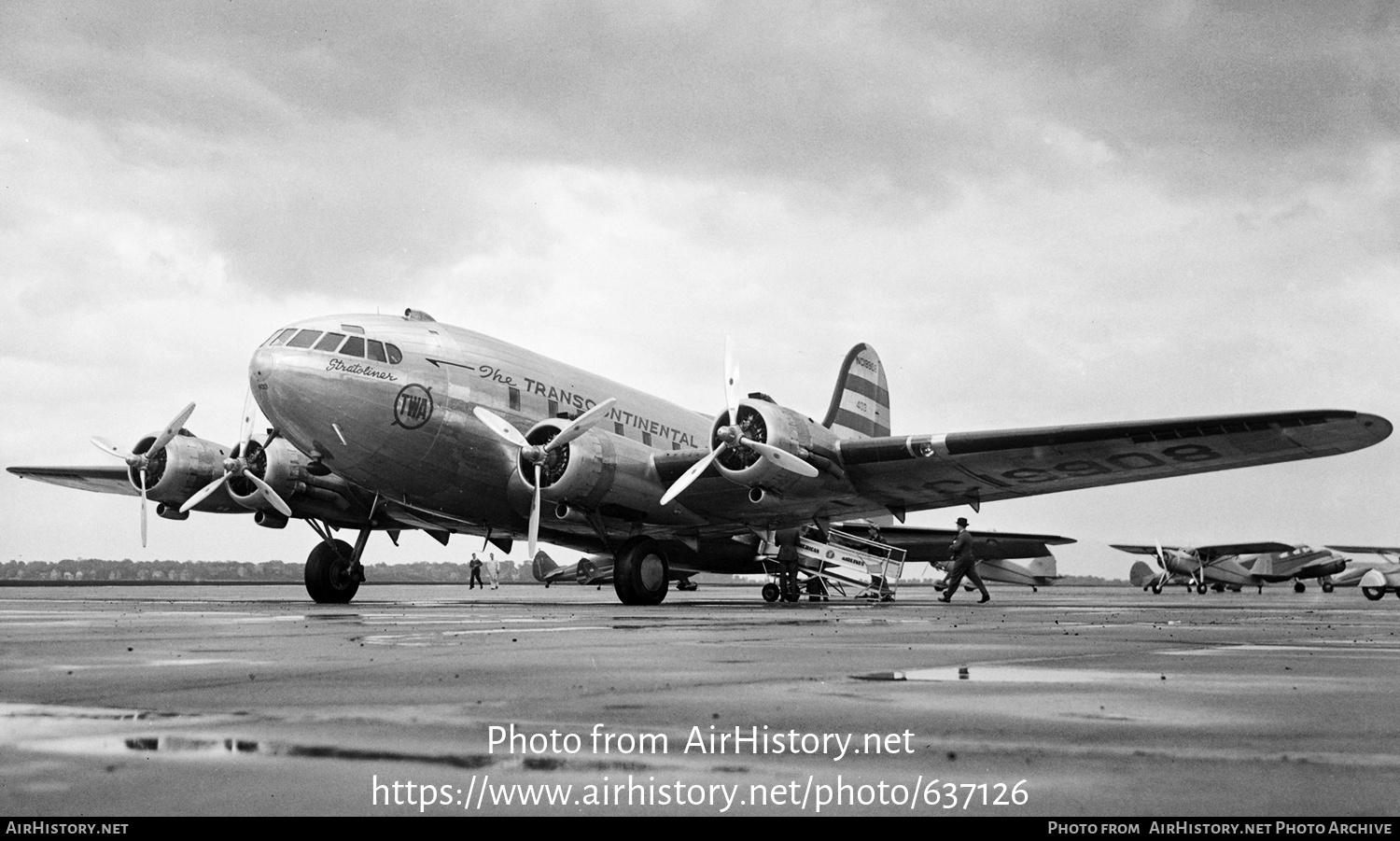 Aircraft Photo of NC19908 | Boeing 307B Stratoliner | TWA - Transcontinental and Western Air | AirHistory.net #637126