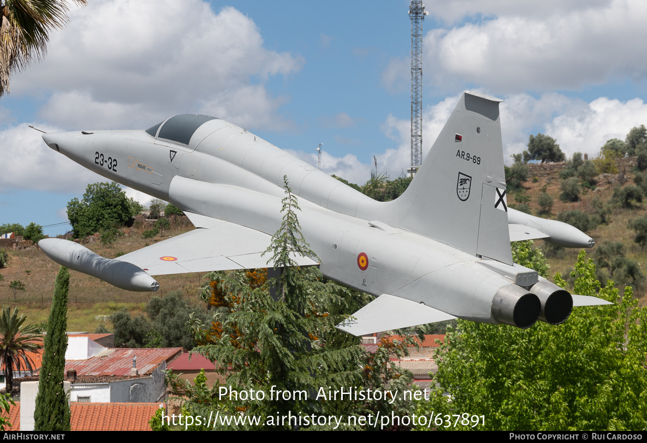 Aircraft Photo of AR.9-69 | Northrop SRF-5A Freedom Fighter | Spain - Air Force | AirHistory.net #637891