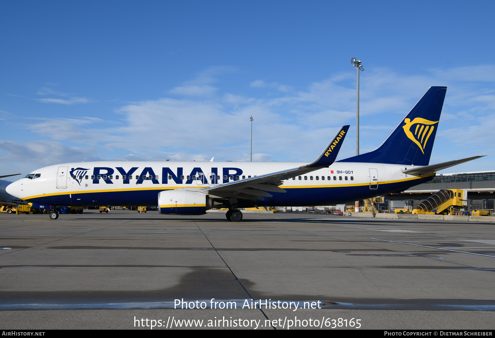 Aircraft Photo of 9H-QDY | Boeing 737-800 | Ryanair | AirHistory.net #638165