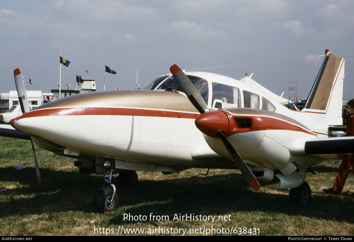 Aircraft Photo of G-BBNM | Piper PA-E23-250 Aztec E | AirHistory.net #638431