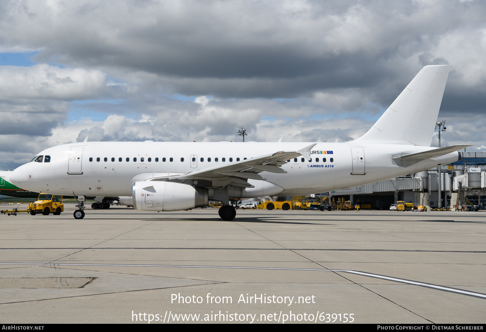 Aircraft Photo of YR-URS | Airbus A319-132 | AirHistory.net #639155